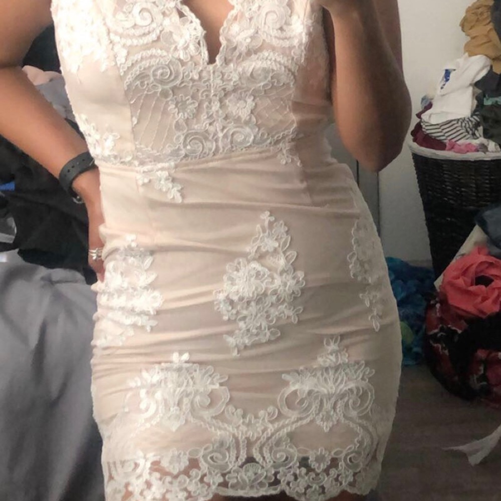 Xenia Boutique Blush Pink Lace Backless Bodycon Dress
